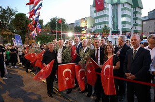 Siyah İnci İçin Görkemli Festival Başladı